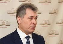 Спикер АКЗС Александр Романенко заявил, что алтайские депутаты, некорректно сообщившие сведения о своем имуществе, не должны терять из-за этого мандаты