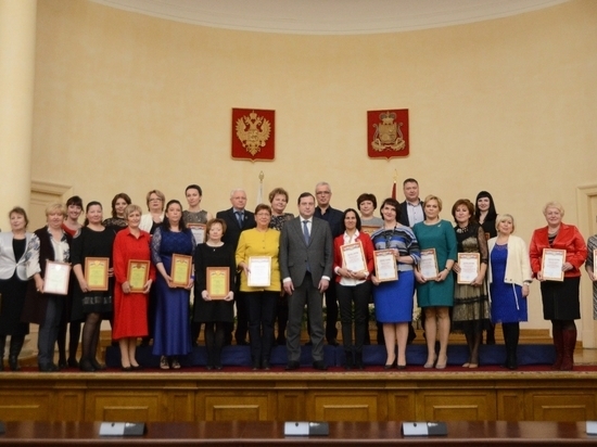 В Смоленской области наградили лучших медицинских работников