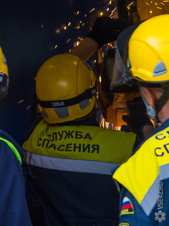 Экстренные службы организуют круглосуточное дежурство в Кемерове