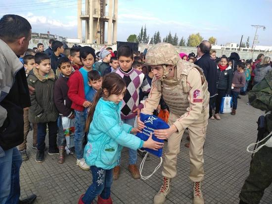 Юнармейские подарки отправили детям Сирии