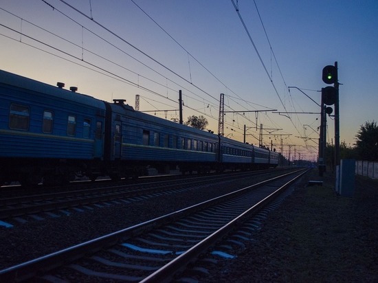 Железнодорожников в Бурятии заставили осветить остановки