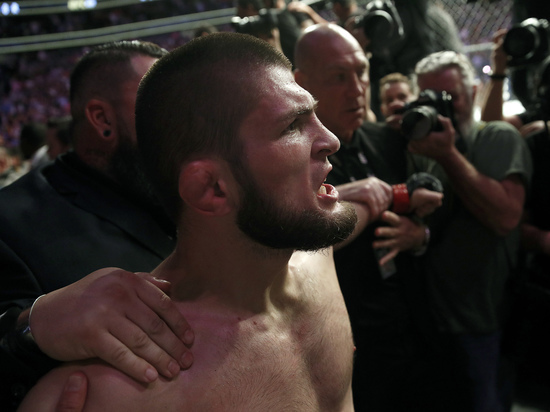 Экс-чемпион UFC Ковингтон оскорбил российского бойца