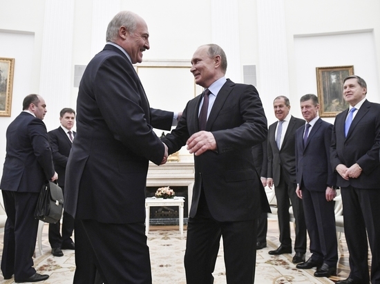 Лукашенко предложил Путину "не тащить старые проблемы в Новый год"