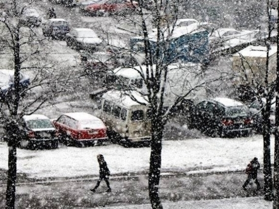 Снегопады и метели пришли в Волгоград на три дня