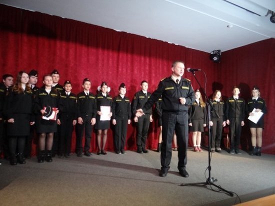 Спасателей Волгограда наградили накануне профессионального праздника