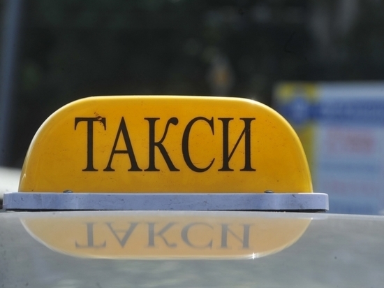 В Брянске пассажиры пытались ограбить таксиста