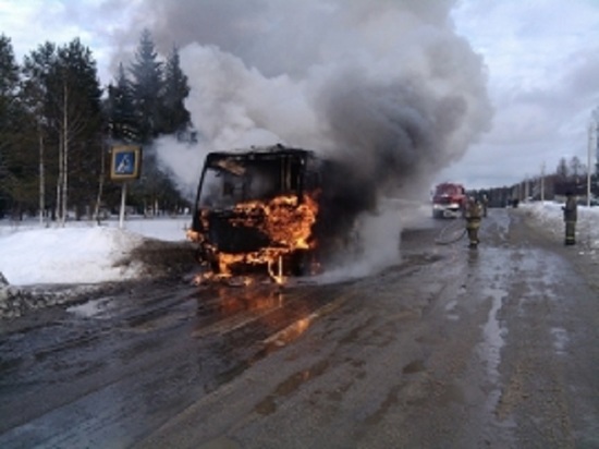 Вспыхнул как спичка: в Фурманове днем сгорел грузовик