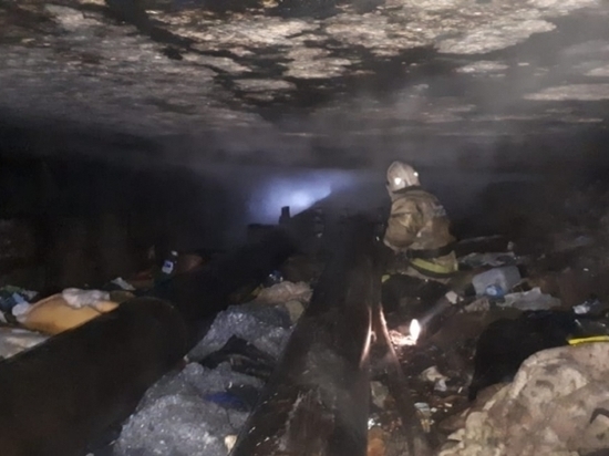 Клубы черного дыма в Пролетарском районе Тулы были вызваны пожаром у теплотрассы