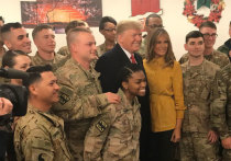 Дональд Трамп и его жена Меланья слетали после Рождества в Ирак, где встретились с американскими военнослужащими на авиабазе Аль-Аббас