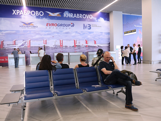 Многодетным пассажирам в 2019 году за авиабилет из Калининграда в Москву добавят 2300 рублей