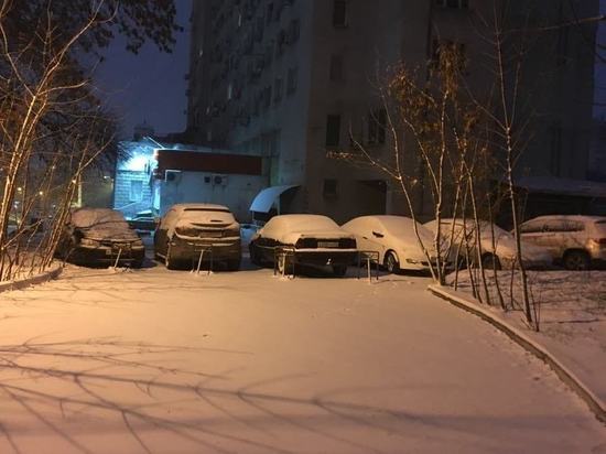 Симферопольские школьники дождались снега - город завалило!