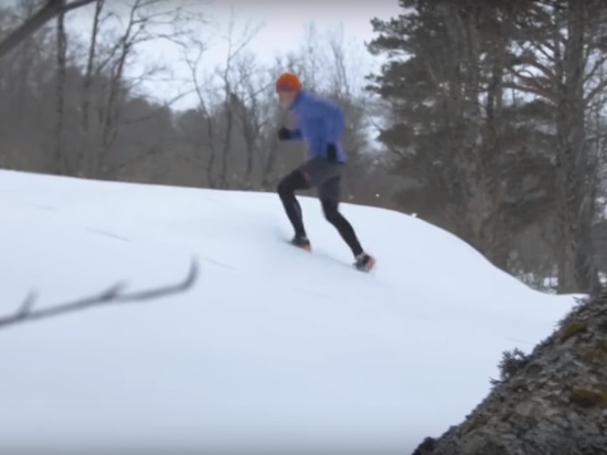 Российский бегун пробежал 38 км у полюса холода в минус 52