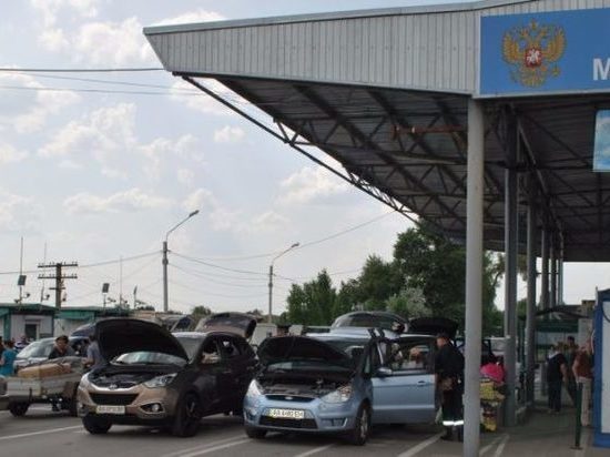 В Крыму украинец хотел обмануть пограничников, чтобы остаться у моря В Крыму украинец хотел обмануть пограничников, чтобы остаться у моря