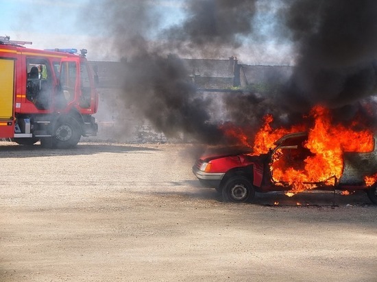 Вымогателей, сжигавших в Тюмени автомобили, задержали