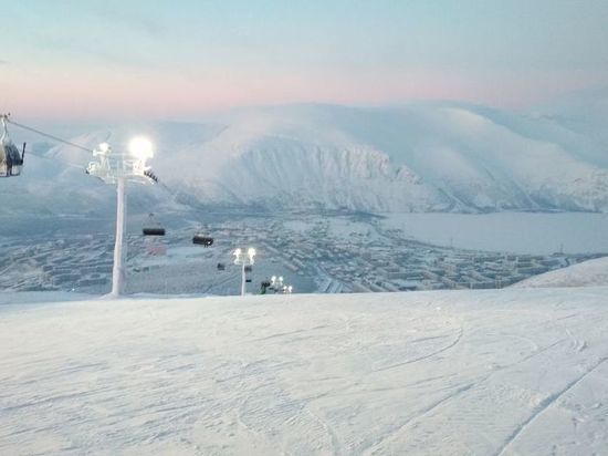 После гибели очередной "дикой" сноубордистки в Хибинах выставили посты