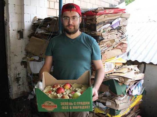 Полезными адресами делятся фриганы — люди, которые пристраивают выброшенную магазинами еду