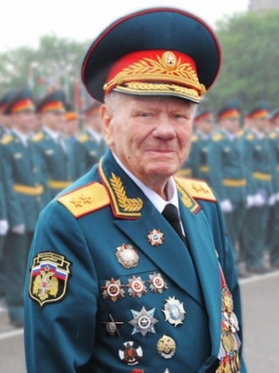 Ивановские спасатели проводили в последний путь своего легендарного коллегу Ивановские спасатели проводили в последний путь своего легендарного коллегу