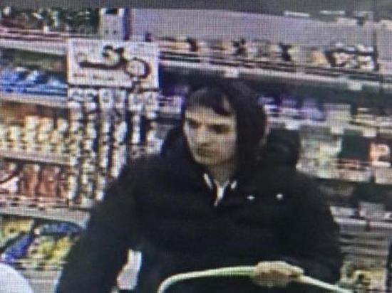 Полиция Иркутска ищет подозреваемого в краже банковской карты Полиция Иркутска ищет подозреваемого в краже банковской карты