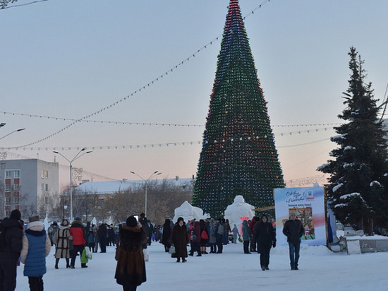 Снежный городок в Барнауле уберут 16 января