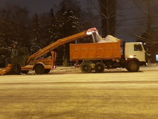 За выходные из Воронежа вывезли более 7 тыс. кубометров снега