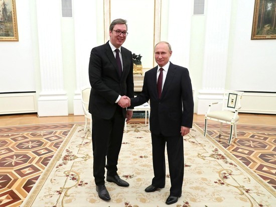 Сербский лидер также рассказал об обращении российского президента с подаренной иконой