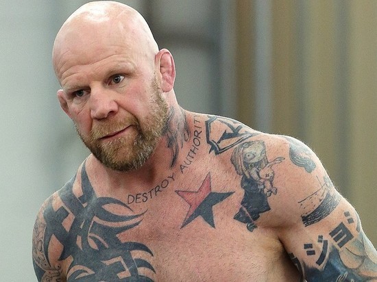 Американский боец Джефф Монсон набил тату с буквой Z в поддержку спецоперации на Украине