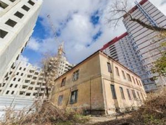 Жителей аварийных домов в Иваново пообещали расселить до 2020 года