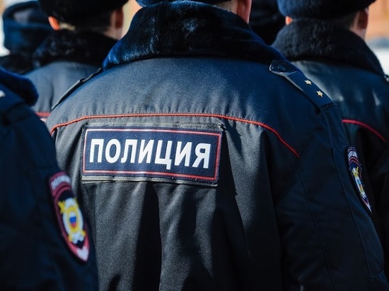 В Волгограде 38-летний пьяный водитель пистолетом угрожал полицейским