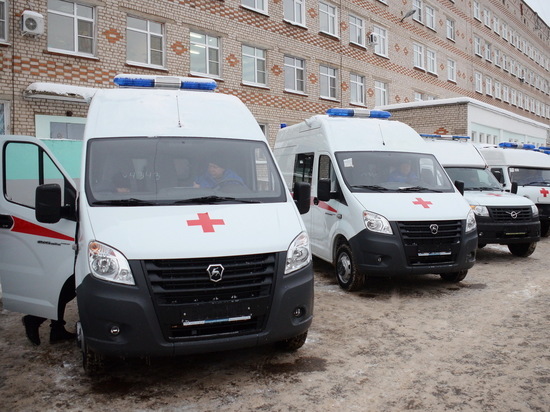 Всё для людей: в районные больницы Ивановской области поступили новые скорые помощи