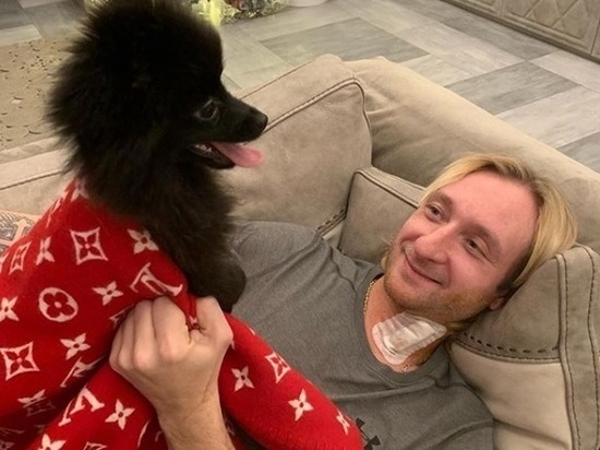 Плющенко сообщил о возвращении домой после госпитализации