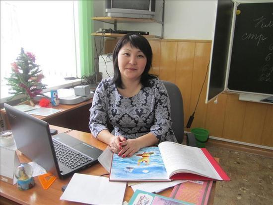 Молодые учителя Калмыкии получат по 100 тысяч рублей