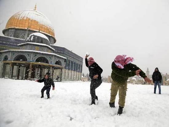 В Иерусалиме впервые за четыре года выпал снег