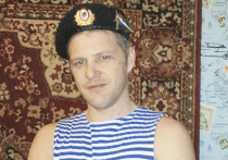 Оппозиционный блогер Виктор Торопцев из города Амурска Хабаровского края, арестованный 14 января по решению суда на 10 суток, объявил голодовку