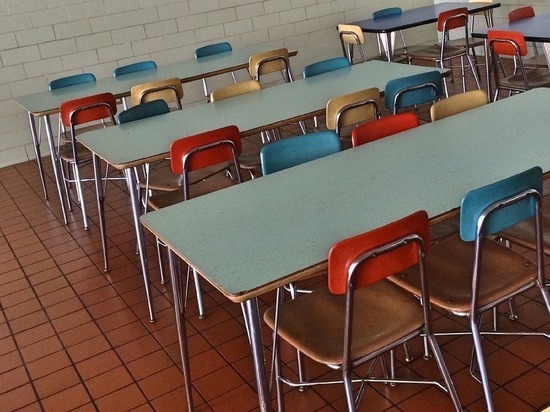 В тюменских школьных столовых появятся термотележки