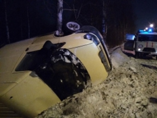 Выпал снег, и вот беда: в Рыбинске перевернулся автофургон