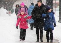 В понедельник, 21 января, Москву засыпало снегом — чтобы к ночи заморозить до рекордных пока что в этом году -20 градусов по Цельсию
