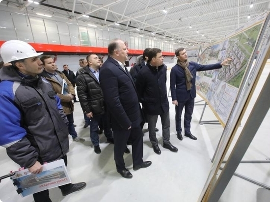 Цуканову показали будущую академию хоккея Свердловской области