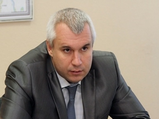 В отношении замглавы администрации Новочеркасска, получившего взятку, завели уголовное дело