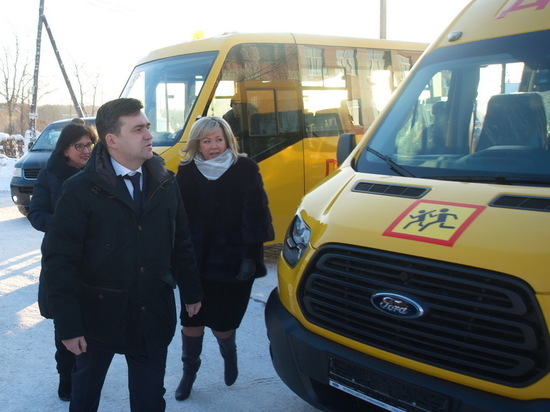 Двадцать два автобуса для перевозки школьников поступили в Ивановскую область