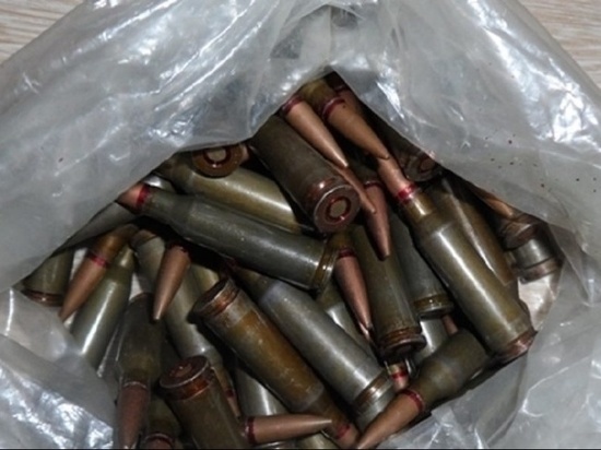 Жители Мордовии продолжают нести в полицию боеприпасы