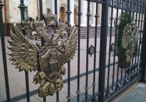 Закон по противодействию коррупции, автором которого стал президент Владимир Путин, принят в третьем, окончательном чтении