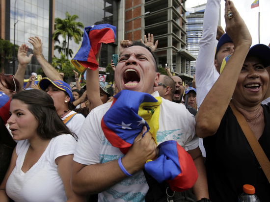 Как ситуация в Боливарианской Республике подошла к опасной черте