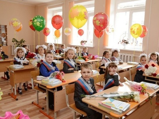 Школы в Смоленске готовятся к зачислению детей в первые классы