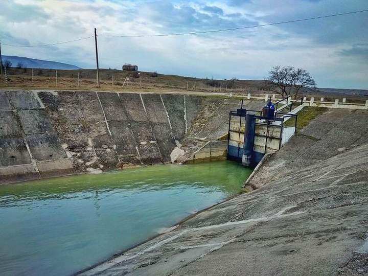 Тайганское водохранилище. Тайганское водохранилище Белогорск Крым. Тайган водохранилище в Белогорске Крым. Белогорск водохранилище. Белогорск Белогорское водохранилище.