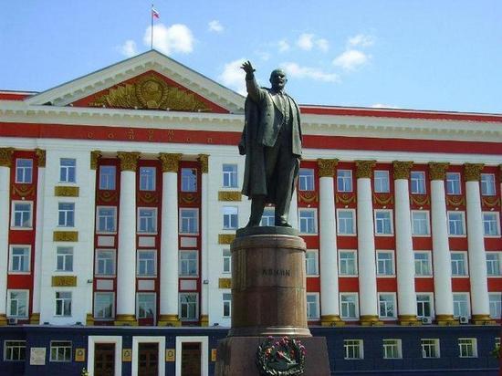 В Курске омолодят памятник Ленину за 10 миллионов рублей