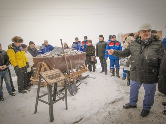 На кондопожской ГЭС в честь 90-летнего юбилея открыли памятник гидростроителям
