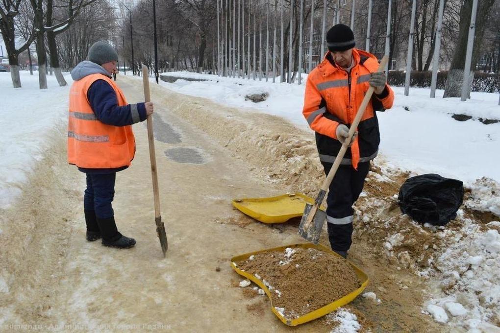 Обнаженная Никки Ли – Песок (2020)