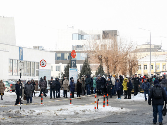 После писем с угрозами в Волгограде эвакуируют школы и больницы