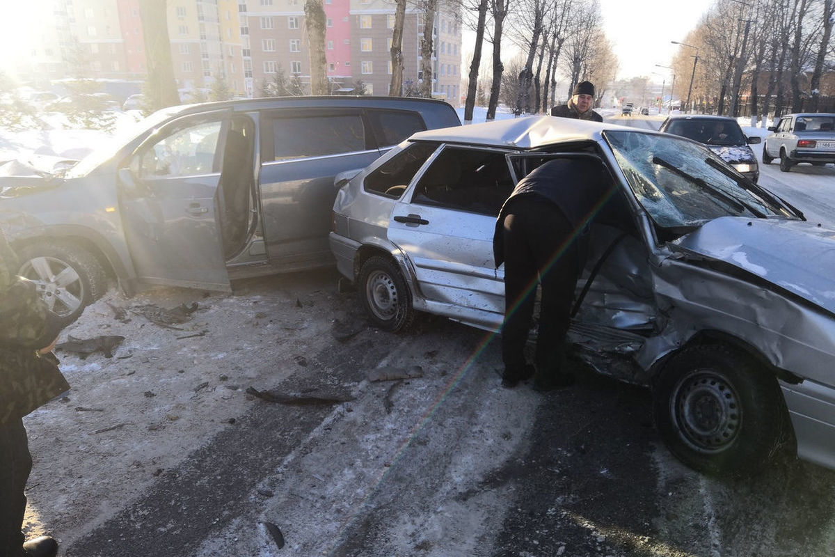 Происшедшего кемерово. ДТП В Кемерово за последние сутки. Происшествия в Кемерово в выходные. Новости Кемерово происшествия. Происшествие в Кемерово фото.