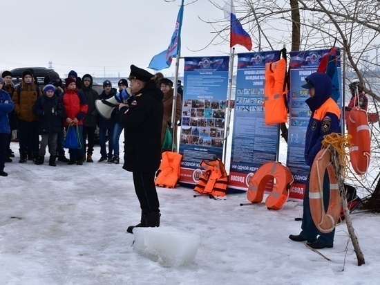 4 тысячам жителей Волгоградской области рассказали о правилах поведения на льду
